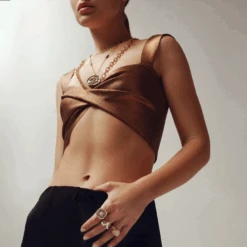 EYE LIGHT 18K GOLD DIAMOND XLARGE NECKLACE -Bee Goddess 22 f334f389 2d00 4d81 89e4 953956b71891