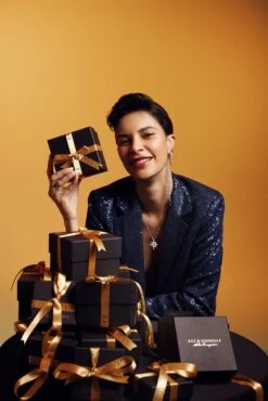 NORTH STAR 18K GOLD DIAMOND LARGE NECKLACE -Bee Goddess AAAAAAAAAA 73a08d15 89e7 4006 b280 295d666b6b4a