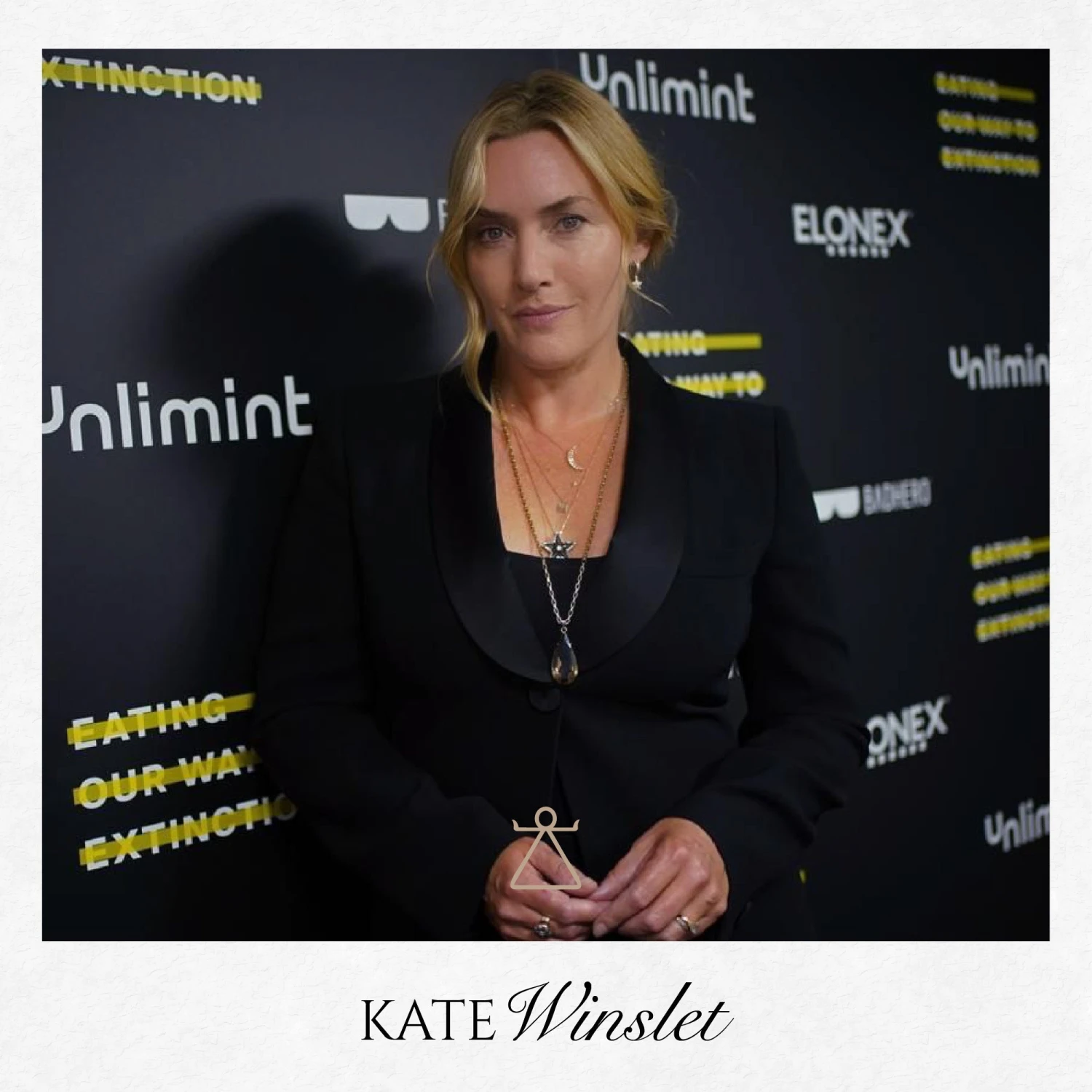 CRESCENT GOLD BAGUETTE DIAMOND NECKLACE 4 CRESCENT GOLD BAGUETTE DIAMOND NECKLACE - Image 2