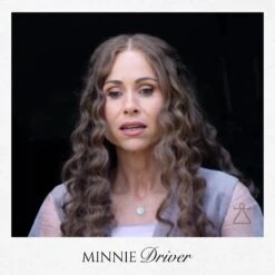 JARDIN STAR 18K GOLD DIAMOND XLARGE NECKLACE -Bee Goddess Artboard50 100 a002f9de 0f27 4ad1 9239 810caff217ec