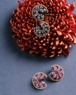 QUEEN BEE ARINNA GOLD DIAMOND AMETHYST EARRINGS 8 QUEEN BEE ARINNA GOLD DIAMOND AMETHYST EARRINGS -Bee Goddess BeeGoddess 240927 0518 9bea8c5f 90d4 4eda b906 b242e2d596f7