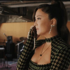 QUEEN BEE MINDY GOLD BLUE DIAMOND EARRINGS -Bee Goddess EIP S4 26