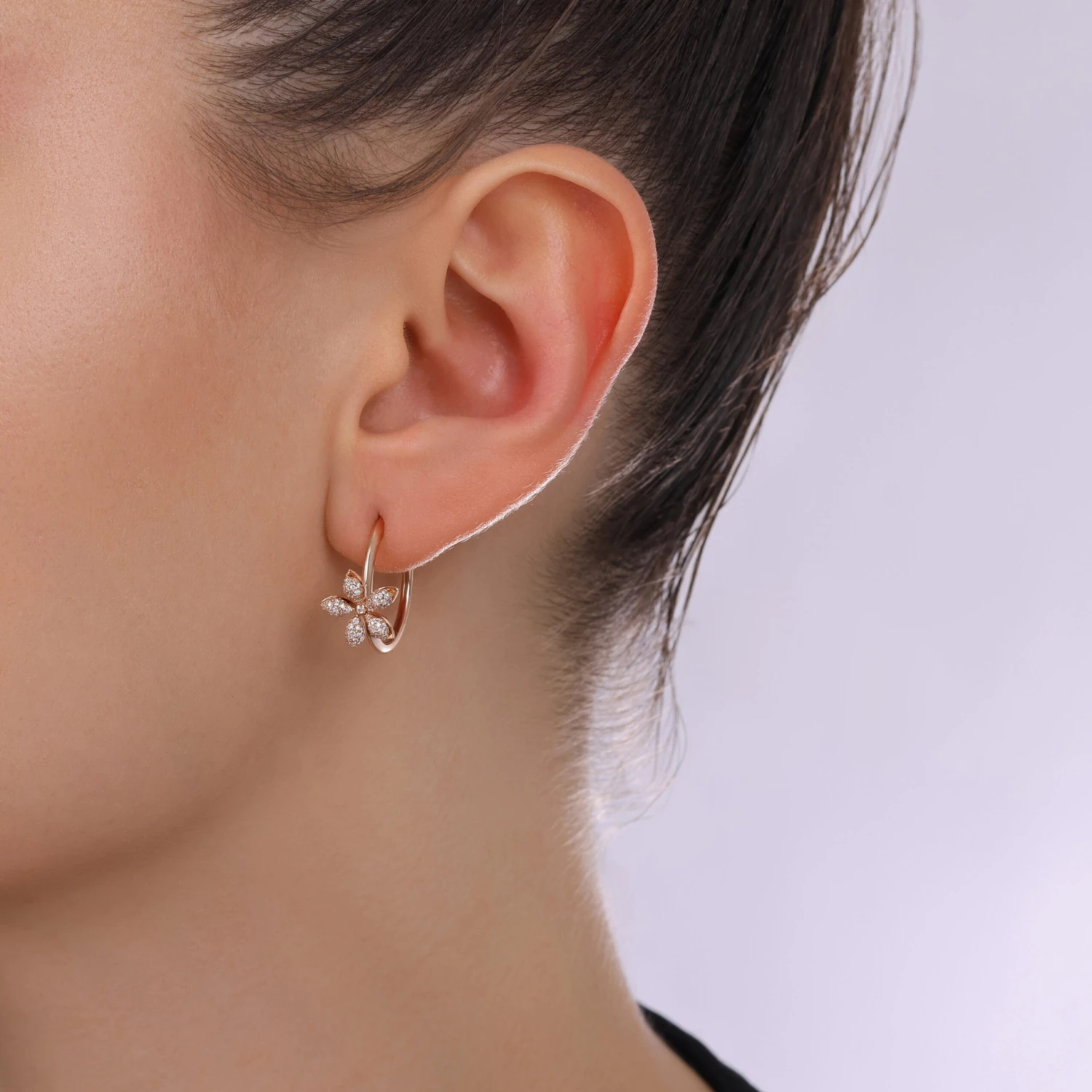 APPLE SEED GOLD DIAMOND HOOP SMALL EARRINGS 5 APPLE SEED GOLD DIAMOND HOOP SMALL EARRINGS - Image 3