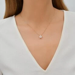 APPLE SEED GOLD MARQUISE DIAMOND SMALL NECKLACE -Bee Goddess ELMCSMRKPGKL 7430b7e3 cf10 44a8 9106 312050793142