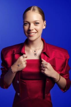 EYE LIGHT GOLD DIAMOND HAND CHAIN -Bee Goddess EYE LIGHT GOLD DIAMOND HAND CHAIN Bee Goddess 5731