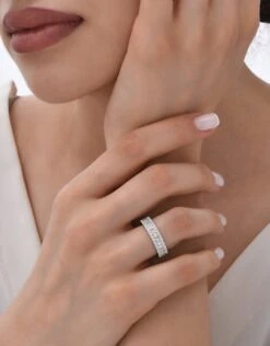 MONDRIAN 18K GOLD DIAMOND RING -Bee Goddess MND18KTTPWGYZ 828452a8 69c6 4d57 be5a d233560c45a3