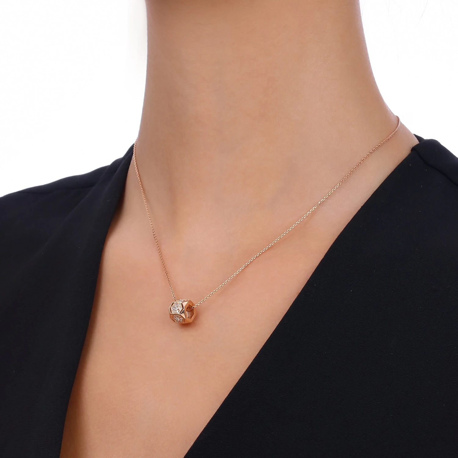 HONEYCOMB HOOP GOLD DIAMOND NECKLACE 4 HONEYCOMB HOOP GOLD DIAMOND NECKLACE - Image 2