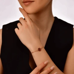 SHAKTI GOLD BRACELET -Bee Goddess SHKXSYKGBL 2024 07 26T09 33 43.915Z 6fdcebb6 9fa0 4a68 9d3e 80f10d1da8ba