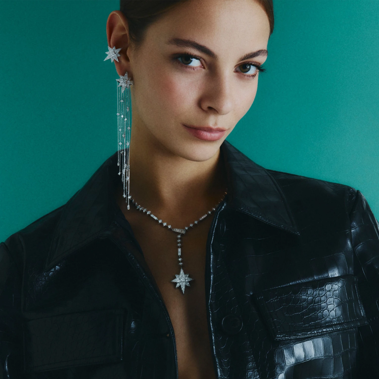 NORTH STAR PAVÊ GOLD DIAMOND EAR CUFF 6 NORTH STAR PAVÊ GOLD DIAMOND EAR CUFF - Image 4